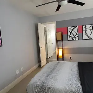 Holiday home K - Fully Remodeled And Professionally Decorated, Las Vegas